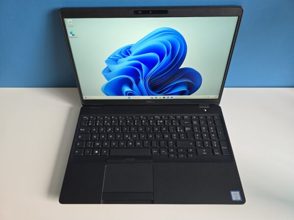 Dell Precision 3541 | 15" FULL HD | core i7 9th | 16 Go RAM | SSD 512 Go | Nvidia Quadro P620 – Image 2