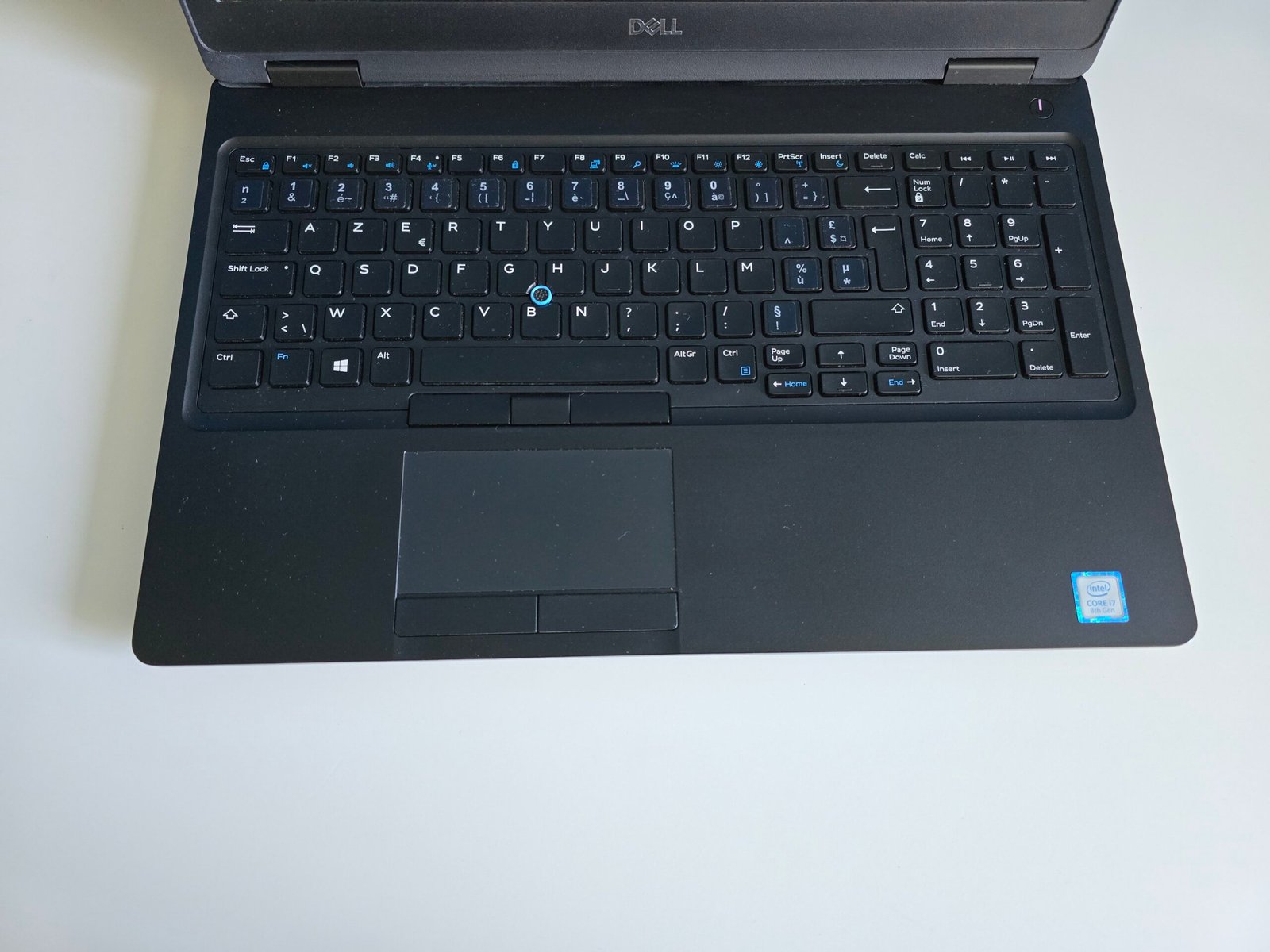 Dell Latitude 5590 | 15" Full HD | Core i7 8th | SSD 256 Go | 16 Go RAM – Image 3