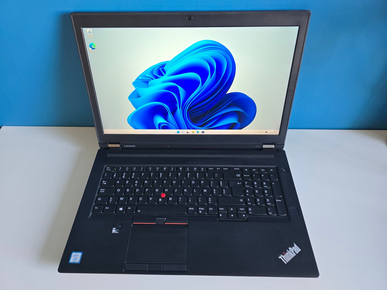 Lenovo Thinkpad P71 | 17" 4K UHD | Xeon | SSD 512 Go | 32 Go RAM | NVIDIA – Image 2
